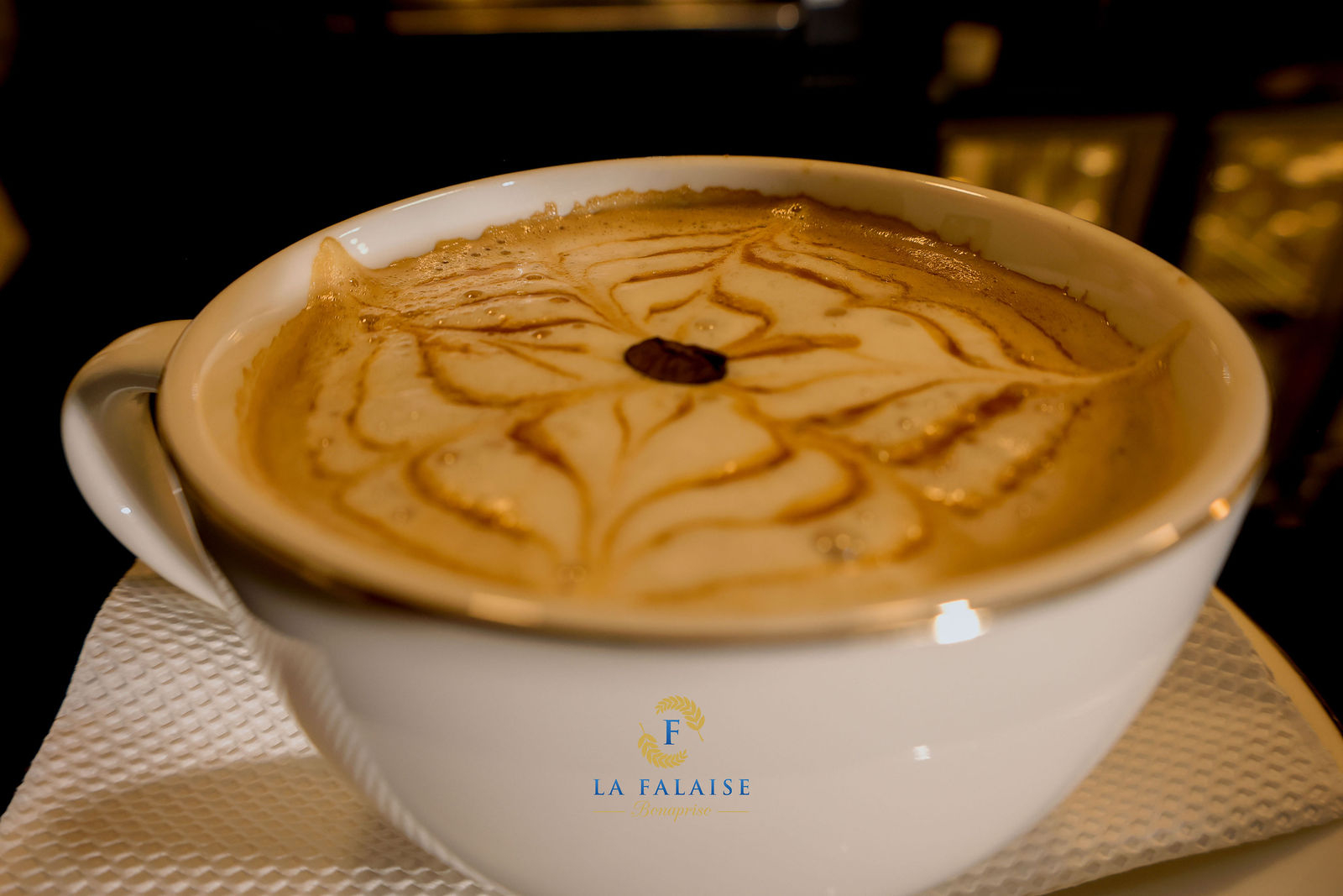 Bar lounge Coffee Shop La Falaise Douala