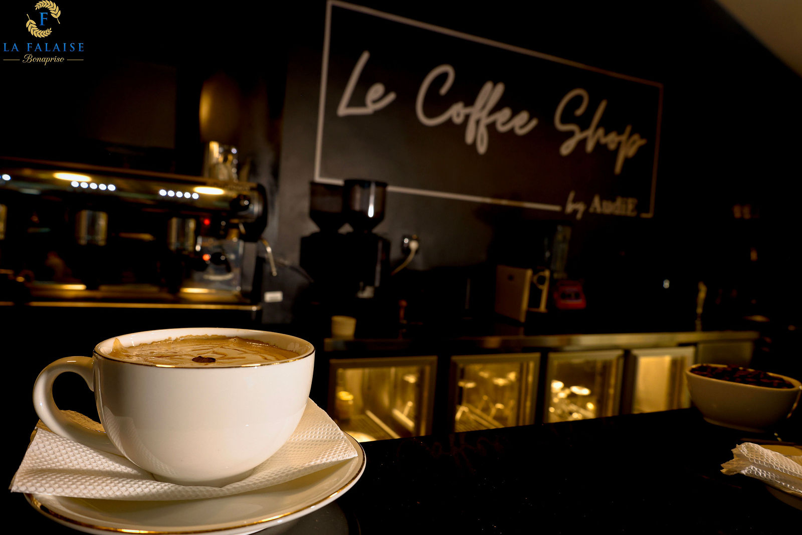 Café Cacao La Falaise — Spécialités café Cameroun