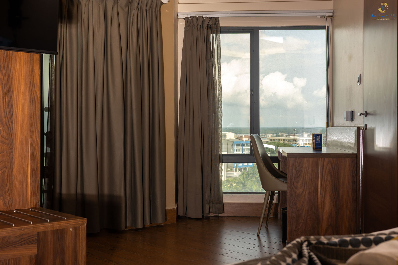 Suite Deluxe La Falaise Bonapriso Douala Cameroun