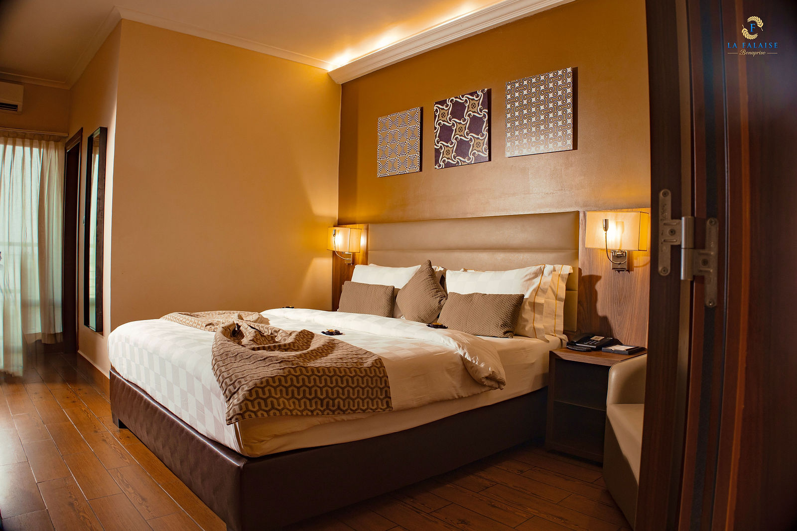 Chambre Deluxe King La Falaise Bonapriso