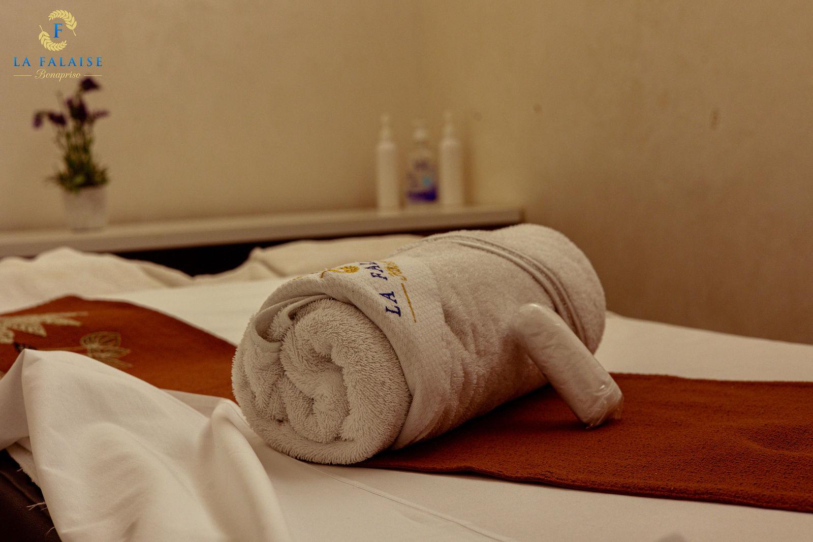 Spa La Falaise Bonapriso